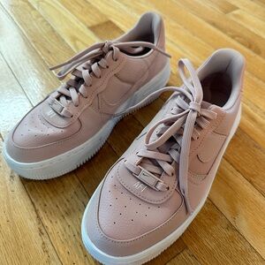 SZ 7.5 - Like new, light pink, platform Nike Air Force One